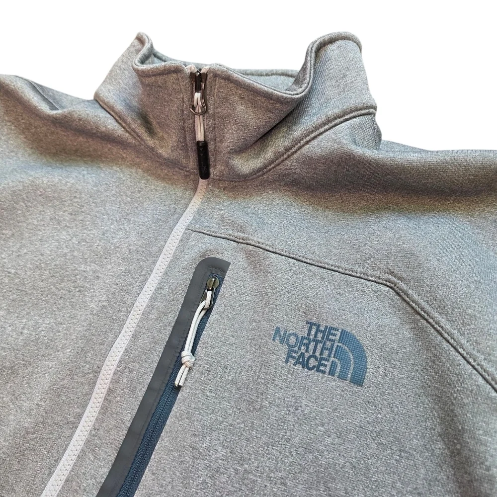 The North Face Gray Half-Zip Pullover Lightweigh Jacket, Mens Size Large
